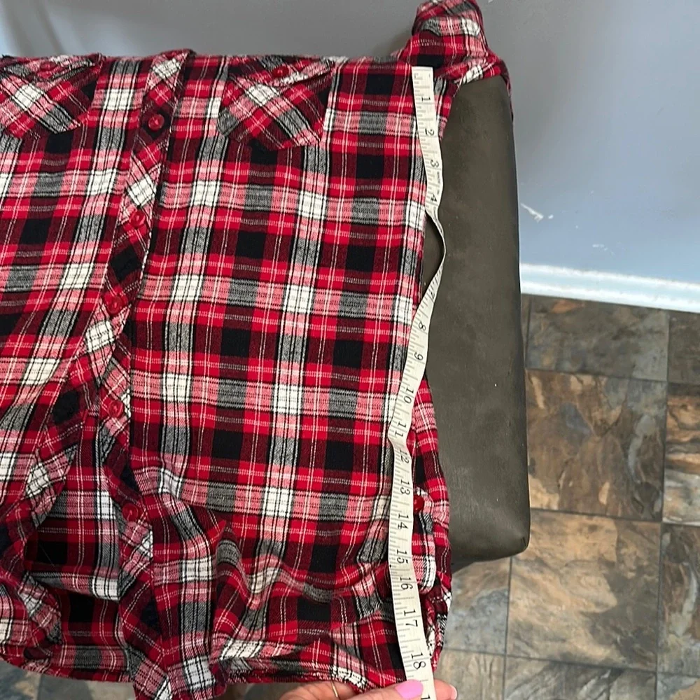Plaid Button-Up Shirt - Red and Black - Picture 8 of 8